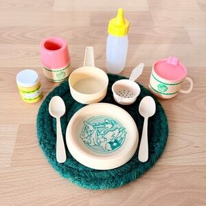 VINTAGE 1983 ORIGINAL CABBAGE PATCH KIDS BABY FEEDING SET